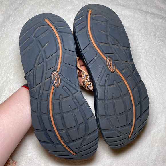 EUC Tan Geometric Diamond Pattern Chaco Women’s Sandals - Picture 8 of 8